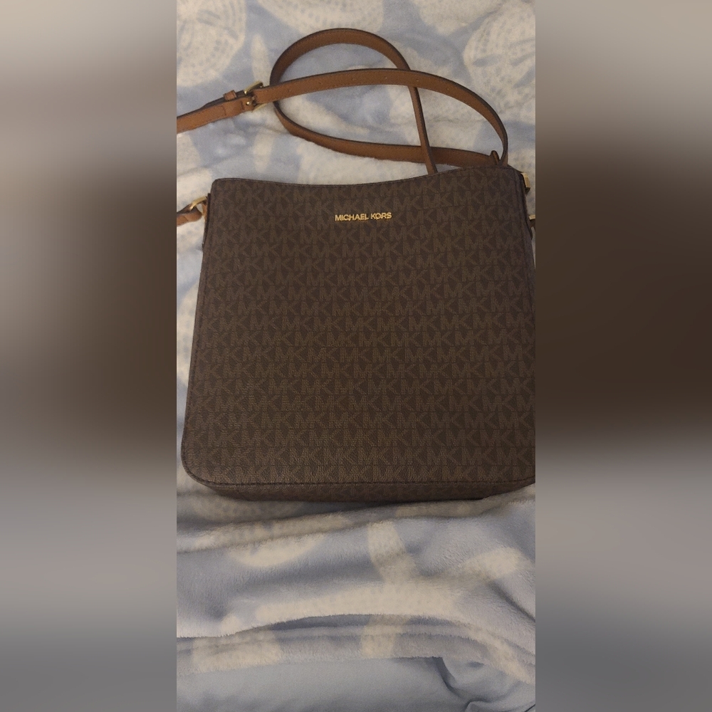 Michael Kors crossbody
